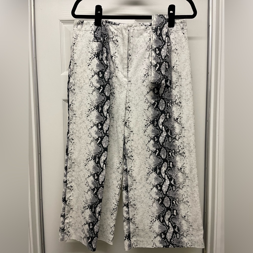 Cropped wide leg pants